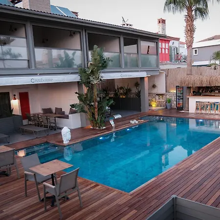 Q-zen House Alacati Кешме